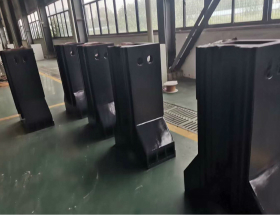 鋁合金設(shè)備翻新噴漆